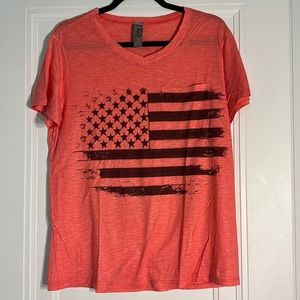 Great condition, light weight, V-neck T-shirt with the front pocket.